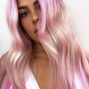 Add a splash of colour to your every day with Serious Pink Instant Toner from @cprhair 🌸 We love this look by @blushed_and_beautiful 

#cprhair #pinkhair #pink